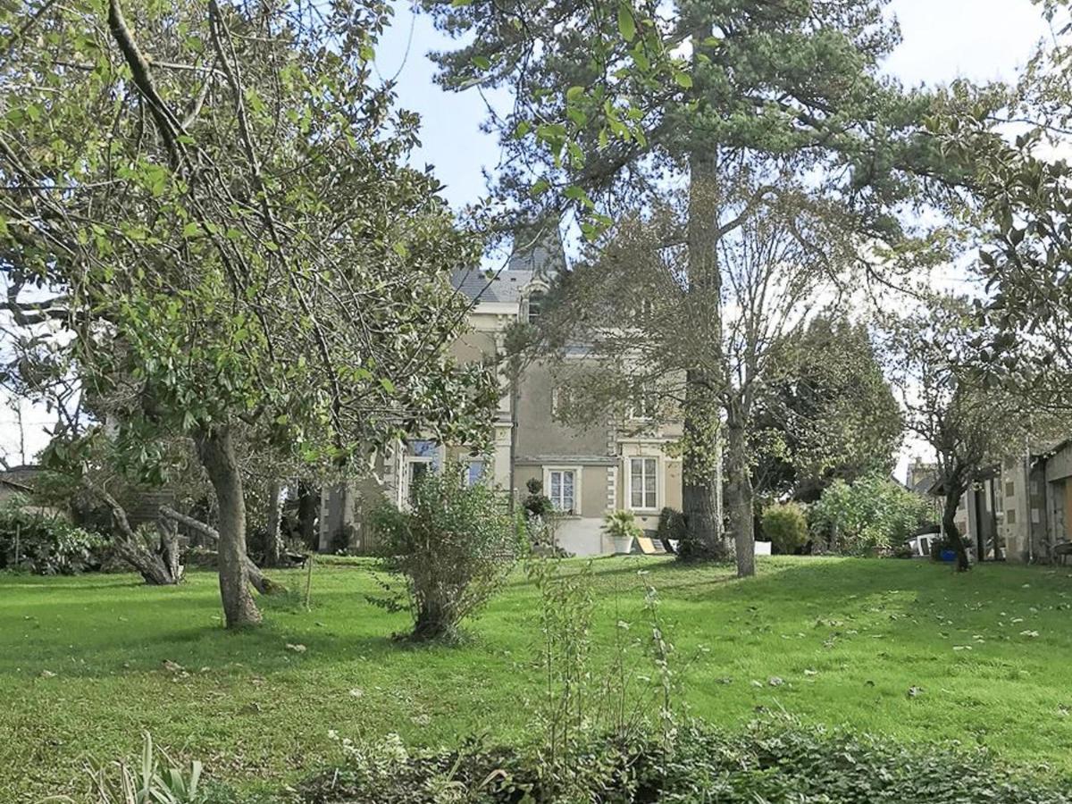 Faye-d'Anjou Maison De Maitre Avec Piscine Et Jardin - Coeur Des Coteaux Du Layon, Proche Angers Et Saumur - Fr-1-622-55 Bed & Breakfast エクステリア 写真