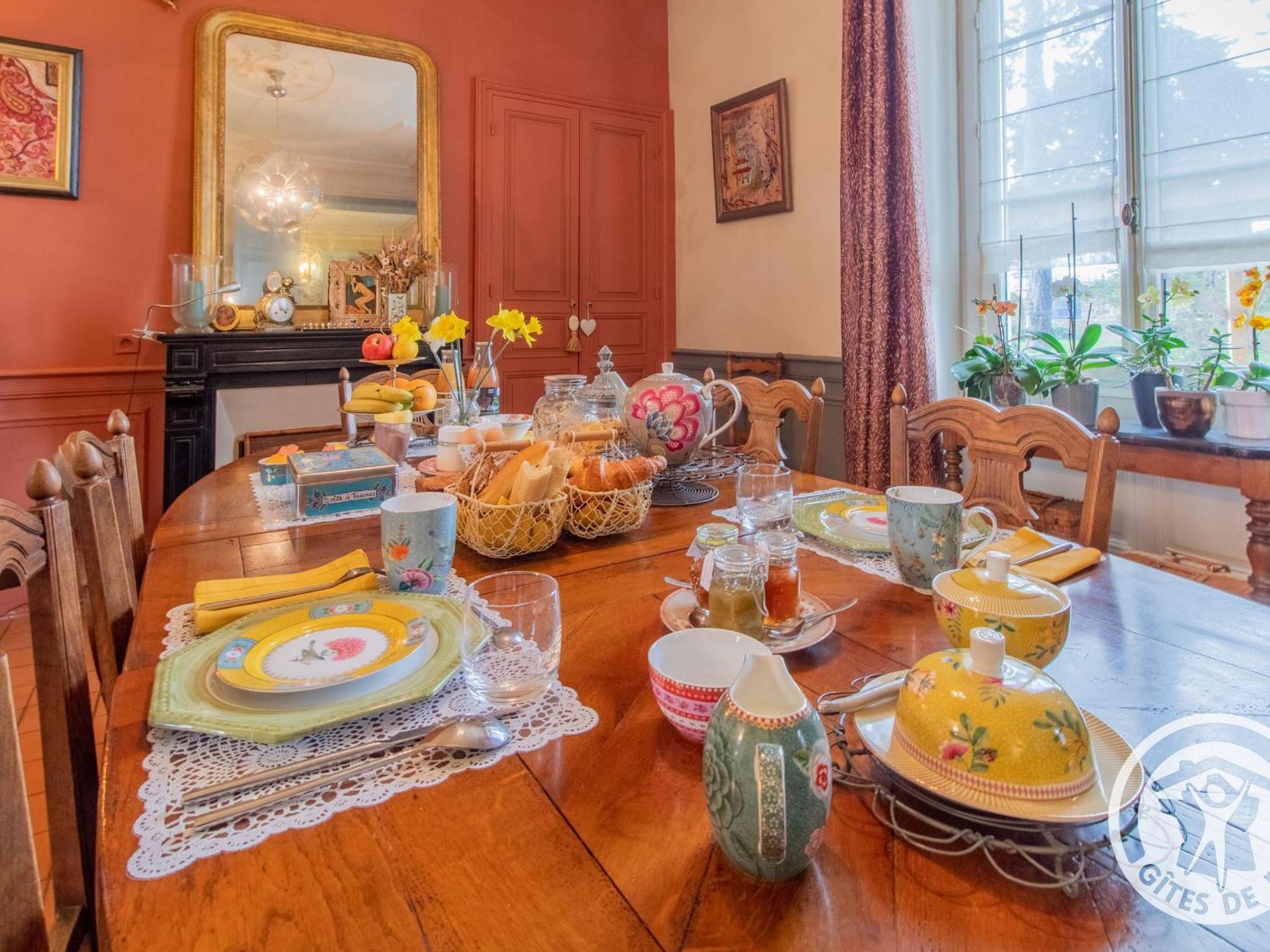 Faye-d'Anjou Maison De Maitre Avec Piscine Et Jardin - Coeur Des Coteaux Du Layon, Proche Angers Et Saumur - Fr-1-622-55 Bed & Breakfast エクステリア 写真